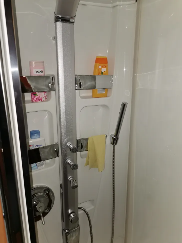 Fahrzeugbild Laika X - Teilintegriert Das Fahrzeug befinde #6