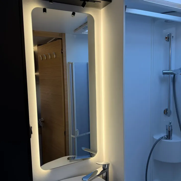 Fahrzeugbild Adria Coral XL 660 SL , E&P Hubstützen… #11