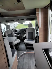 Fahrzeugbild Weinsberg CaraSuite 650 MEG Smart & Media-Paket #8