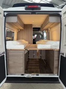 Fahrzeugbild Carado CV 602 pro Längsbetten unter 6 Meter #4