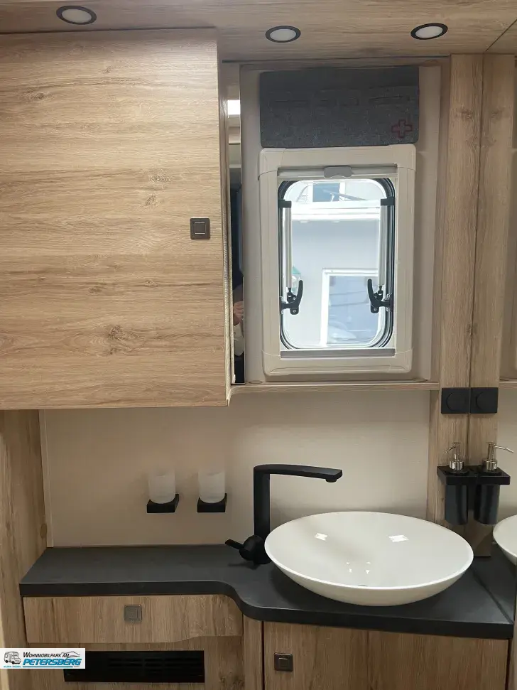 Fahrzeugbild Eura Mobil Integra Line 720 EB "Edition 101" 180PS, Automatik #16