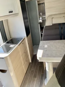 Fahrzeugbild Forster V 599 VB5 Flip mit Aufstelldach #6