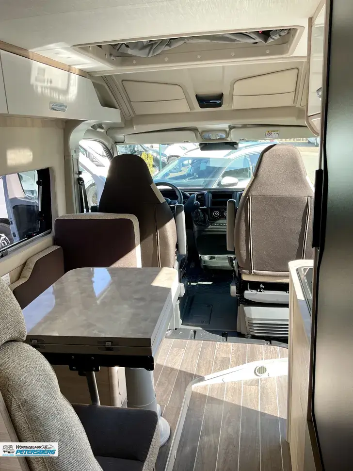 Fahrzeugbild Forster V 599 VB5 Flip mit Aufstelldach #8