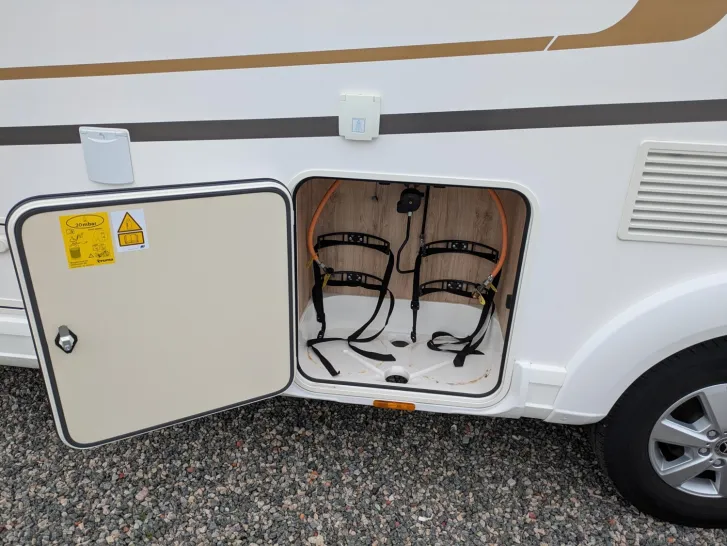 Fahrzeugbild Eura Mobil Profila T 696 EB 170PS/Autom/Klima/Navi/Alu/4,5t #29