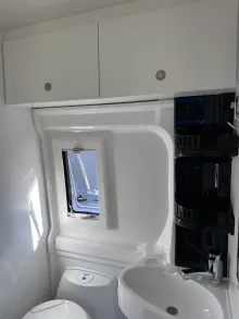 Fahrzeugbild Clever Celebration 5 Sitze gut gepflegt #6