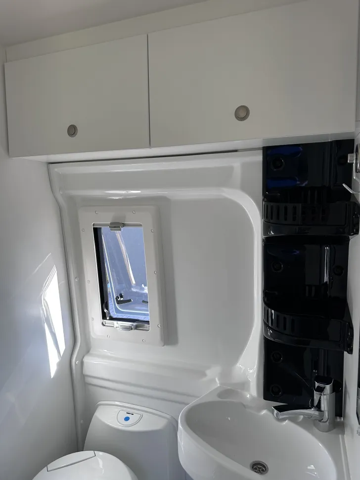 Fahrzeugbild Clever Celebration 5 Sitze gut gepflegt #6