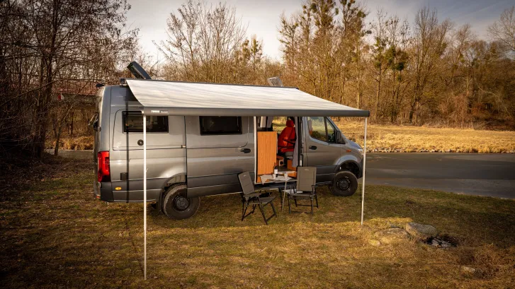 Grundriss Nacht Mercedes-Benz Sprinter 419 CDI 4x4