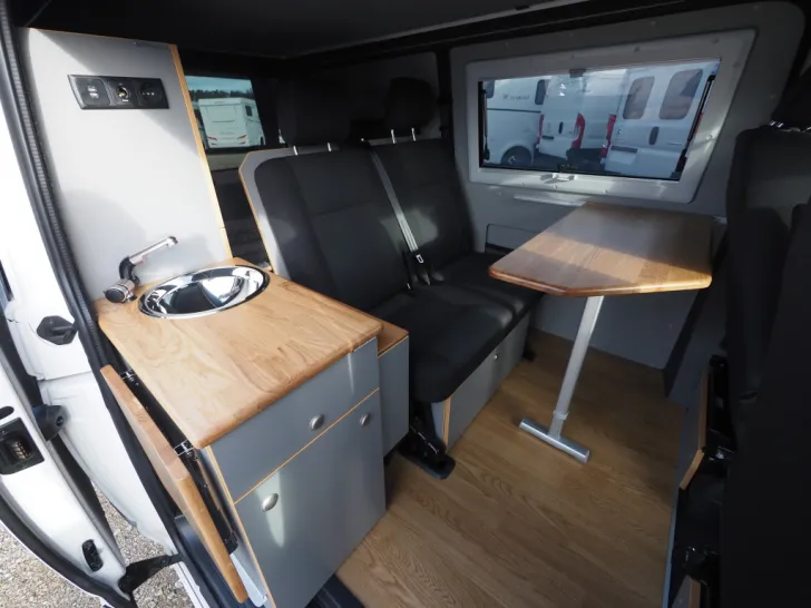 Fahrzeugbild VW T6.1 Easy Camper Classic, Heizung, Kamera #4