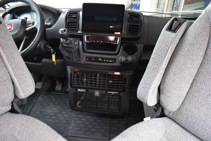 Fahrzeugbild Hymer Free 600 Campus Schlafdach, Klima, ab Nov. #11