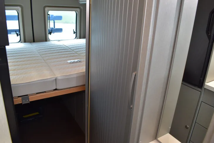 Fahrzeugbild Hymer Free 600 Campus Schlafdach, Klima, ab Nov. #37