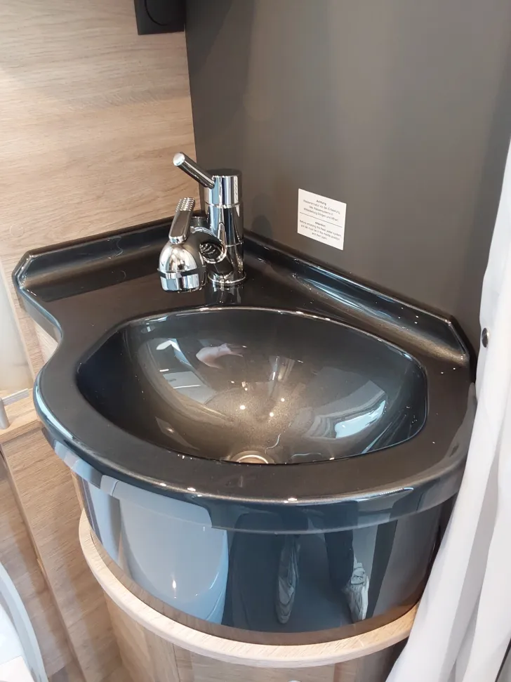 Fahrzeugbild Dethleffs Globetrail 640 ER Fiat Verfügbar ab sofort #14