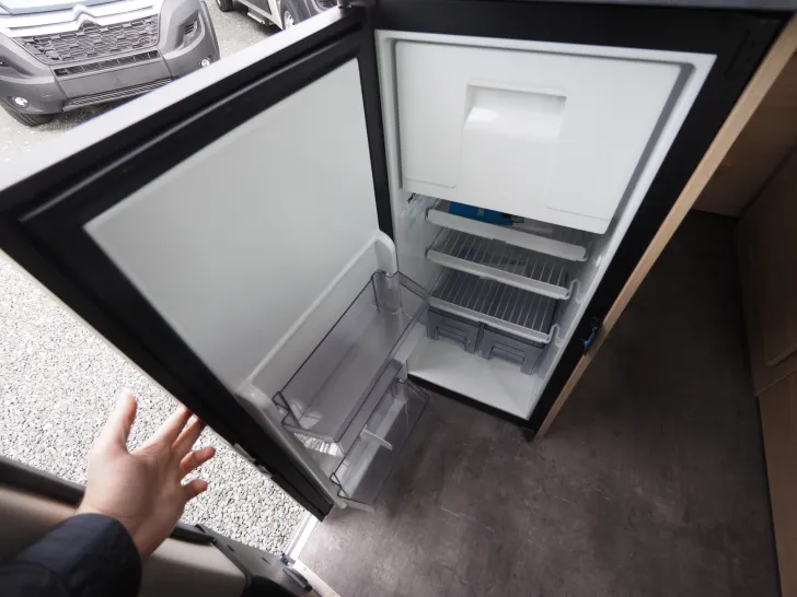 Fahrzeugbild Roadcar R 540, Aufstelldach, Markise, Isofix, Radträger #9