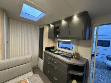 Fahrzeugbild Hobby De Luxe 540 KMFe #11
