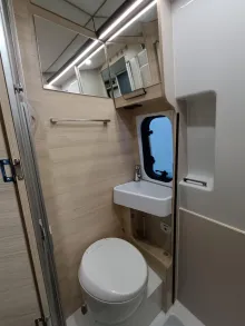 Fahrzeugbild Challenger Van Sport Edition V210 Arctic, AHK #11
