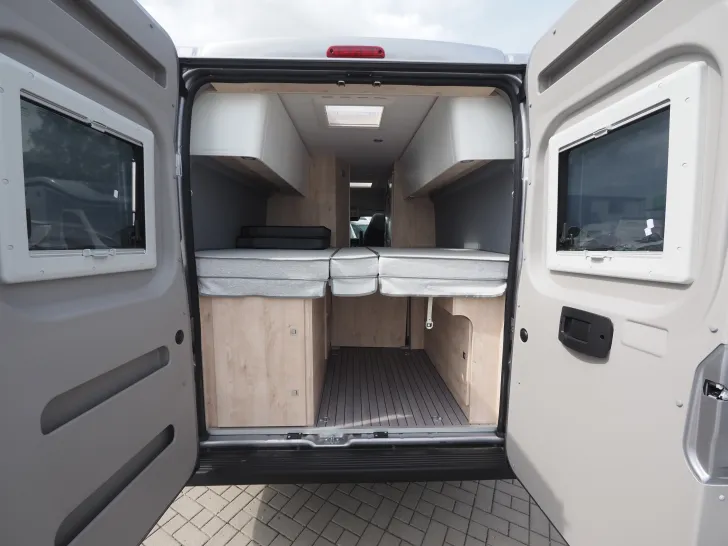 Fahrzeugbild Clever Runner, Markise, Radträger, Assist., Designpak. #4