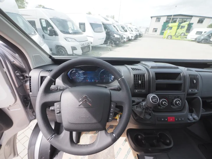 Fahrzeugbild Clever Runner, Markise, Radträger, Assist., Designpak. #5