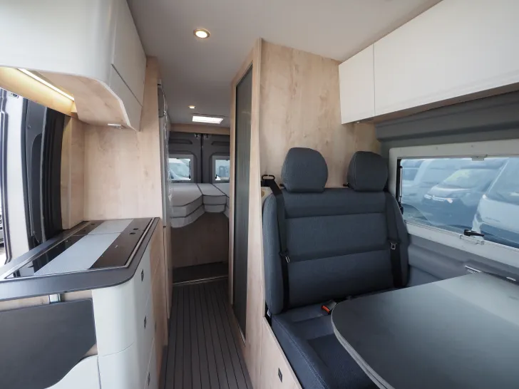 Fahrzeugbild Clever Runner, Markise, Radträger, Assist., Designpak. #11