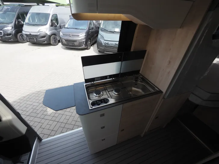 Fahrzeugbild Clever Runner, Markise, Radträger, Assist., Designpak. #12