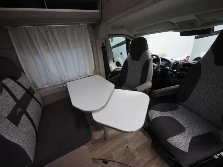 Fahrzeugbild Pössl Roadcruiser Revolution, El. Hubbett, Safetypack #4