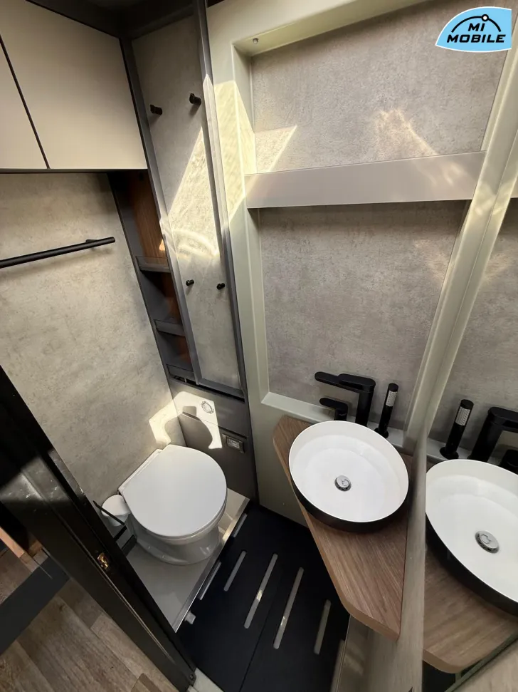 Fahrzeugbild Niesmann + Bischoff iSmove 6.9 E #10