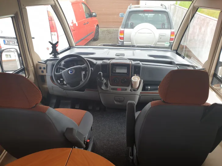 Fahrzeugbild NobelART T 7000 Elegance Sondermodell Liner 2 #4