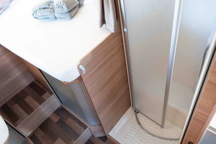 Fahrzeugbild Weinsberg CaraCore 700 MEG Dachklima | Aguti-Sitze #15