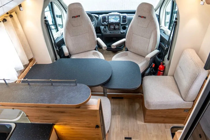 Fahrzeugbild Pilote P 690 GJ Evidence *SAT*Solar*Lithium*Automatik* #13