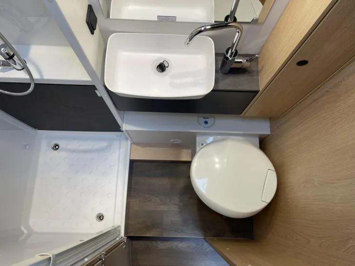 Fahrzeugbild Sunlight A 68 #19