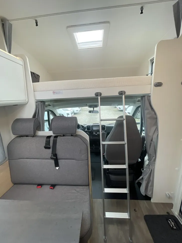 Fahrzeugbild Sunlight A 68 #21