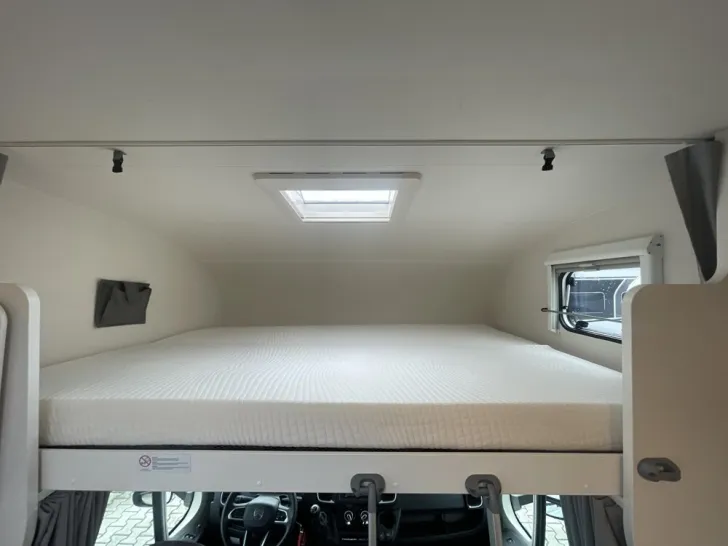 Fahrzeugbild Sunlight A 68 #22