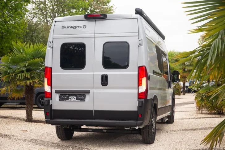 Fahrzeugbild Sunlight Adventure Cliff 601 4 Betten ohne Aufstelldach #5