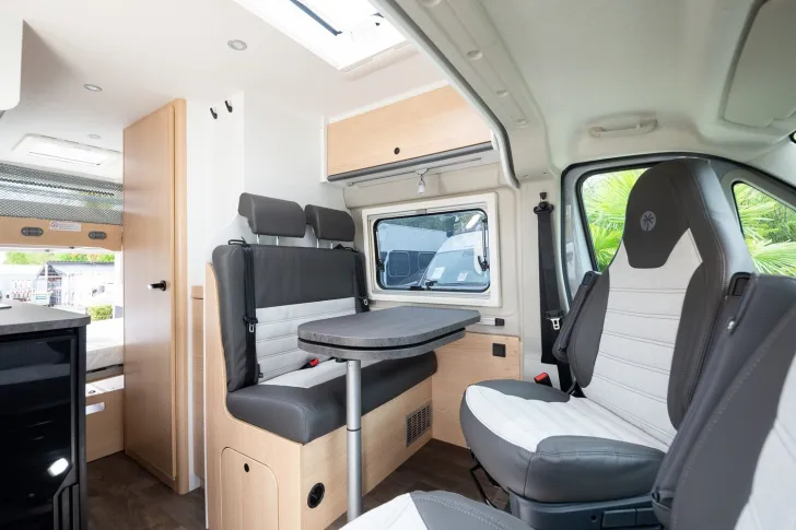 Fahrzeugbild Sunlight Adventure Cliff 601 4 Betten ohne Aufstelldach #8