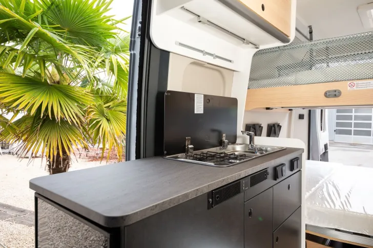 Fahrzeugbild Sunlight Adventure Cliff 601 4 Betten ohne Aufstelldach #11