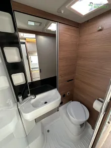 Fahrzeugbild Knaus Van TI 650 MEG VANSATION Fahrradträger / Rahmenfenster #13