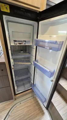 Fahrzeugbild Pössl D-Line Roadcruiser Elegance ...... mit Längsbetten #8