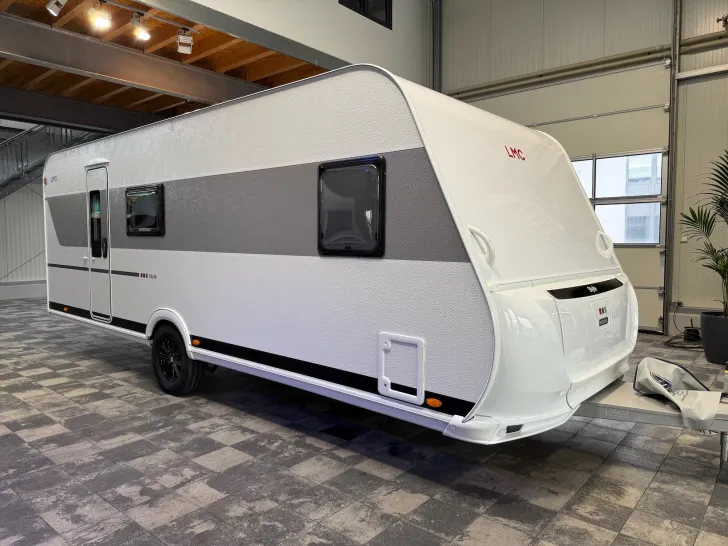 Fahrzeugbild LMC Style 582 K, MJ26, MARKISE, AUFLASTUNG #3