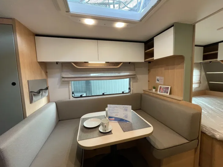 Fahrzeugbild LMC Style 582 K, MJ26, MARKISE, AUFLASTUNG #11