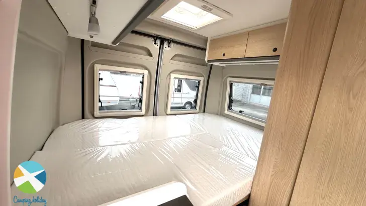 Sicht vorne-hinten Sunlight Camper Van Cliff 540