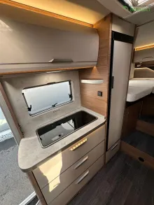 Fahrzeugbild Knaus Van TI 650 MEG VANSATION Fahrradträger / Rahmenfenster #17
