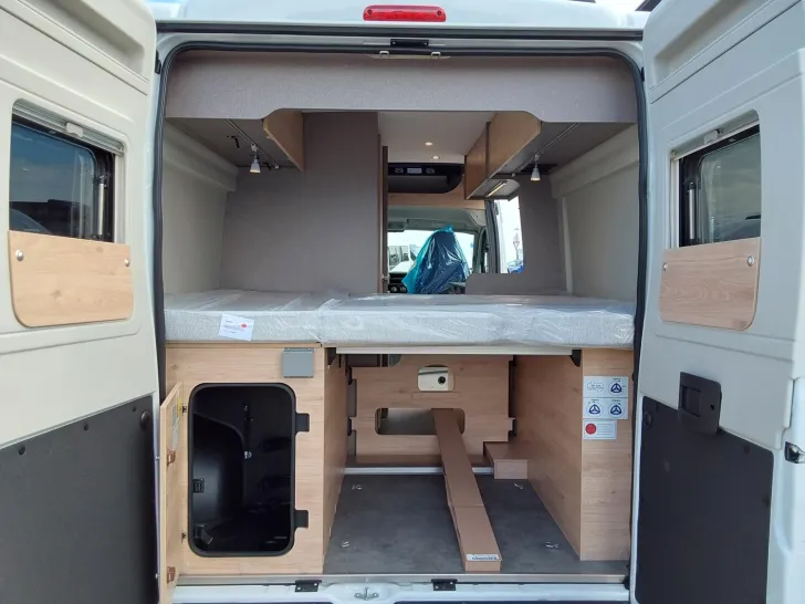 Fahrzeugbild Dethleffs Globetrail Active 600 DS Fiat Schlafach+Markise #6