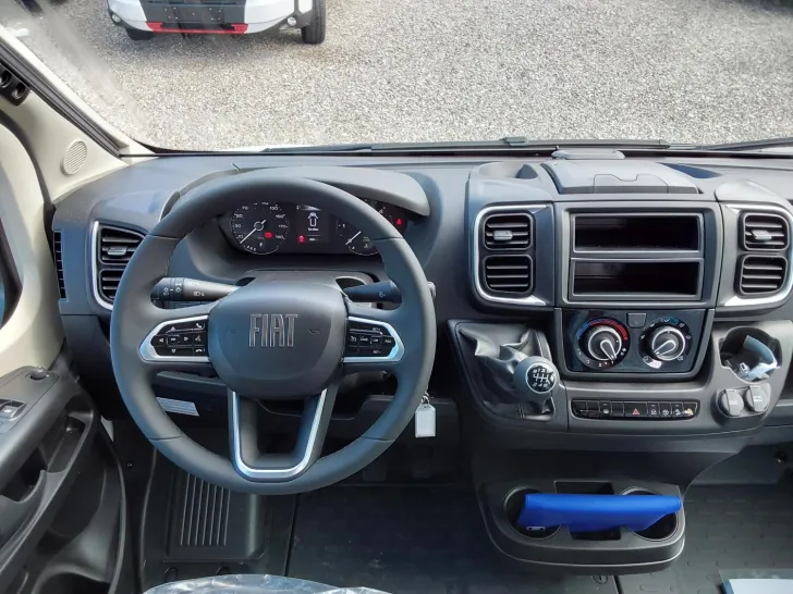 Fahrzeugbild Dethleffs Globetrail Active 600 DS Fiat Schlafach+Markise #9