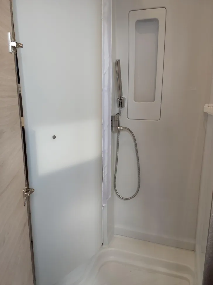 Fahrzeugbild Dethleffs Globetrail Active 600 DS Fiat Schlafach+Markise #12