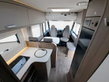 Fahrzeugbild Carado I 447 Pro+ Automatik, 4.400 kg, Solar, LTE, TV #8