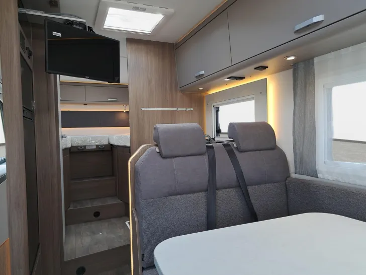 Fahrzeugbild Carado I 447 Pro+ Automatik, 4.400 kg, Solar, LTE, TV #15