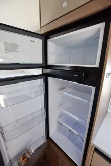 Fahrzeugbild Carado T448 pro+ *Hubbett* #17