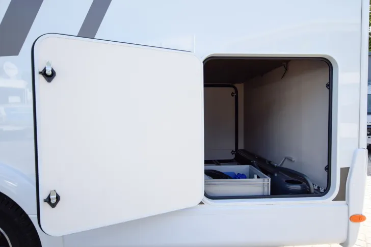 Fahrzeugbild Carado T448 pro+ *Hubbett* #27