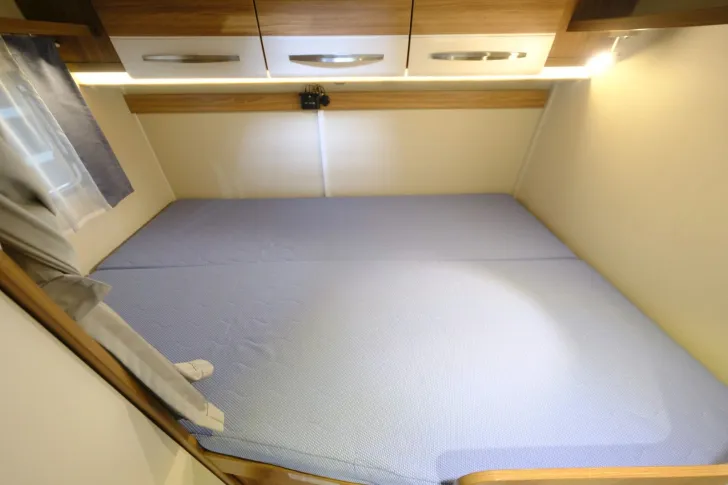Fahrzeugbild Carado T 334/Festbett+Hubbett/Klima/Markise/Finanz. #12