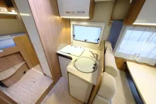 Fahrzeugbild Carado T 334/Festbett+Hubbett/Klima/Markise/Finanz. #13