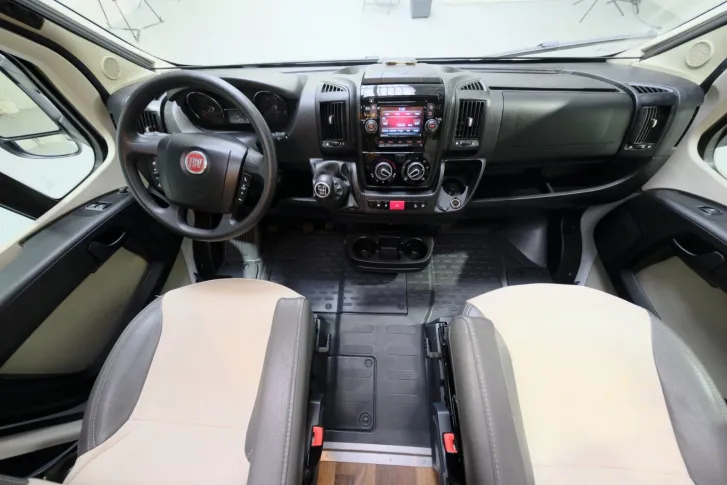 Fahrzeugbild Knaus SKY Wave 700 MEG/Einzelbetten+Hubbett/Garage #7