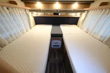 Fahrzeugbild Knaus SKY Wave 700 MEG/Einzelbetten+Hubbett/Garage #12